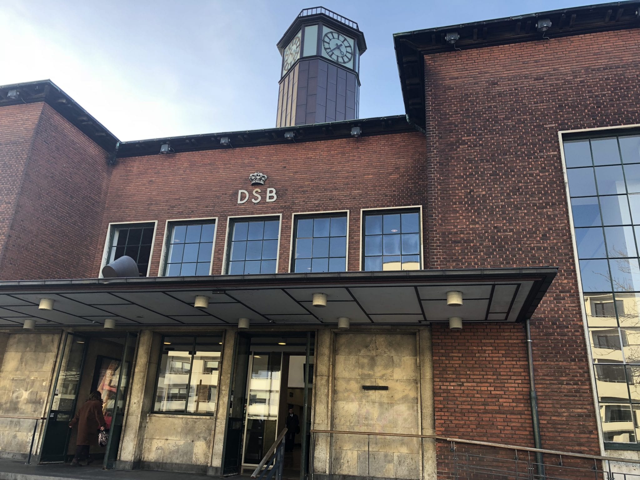 DSB-kontrollør anmeldte graffiti – politiet sigtede 28-årig