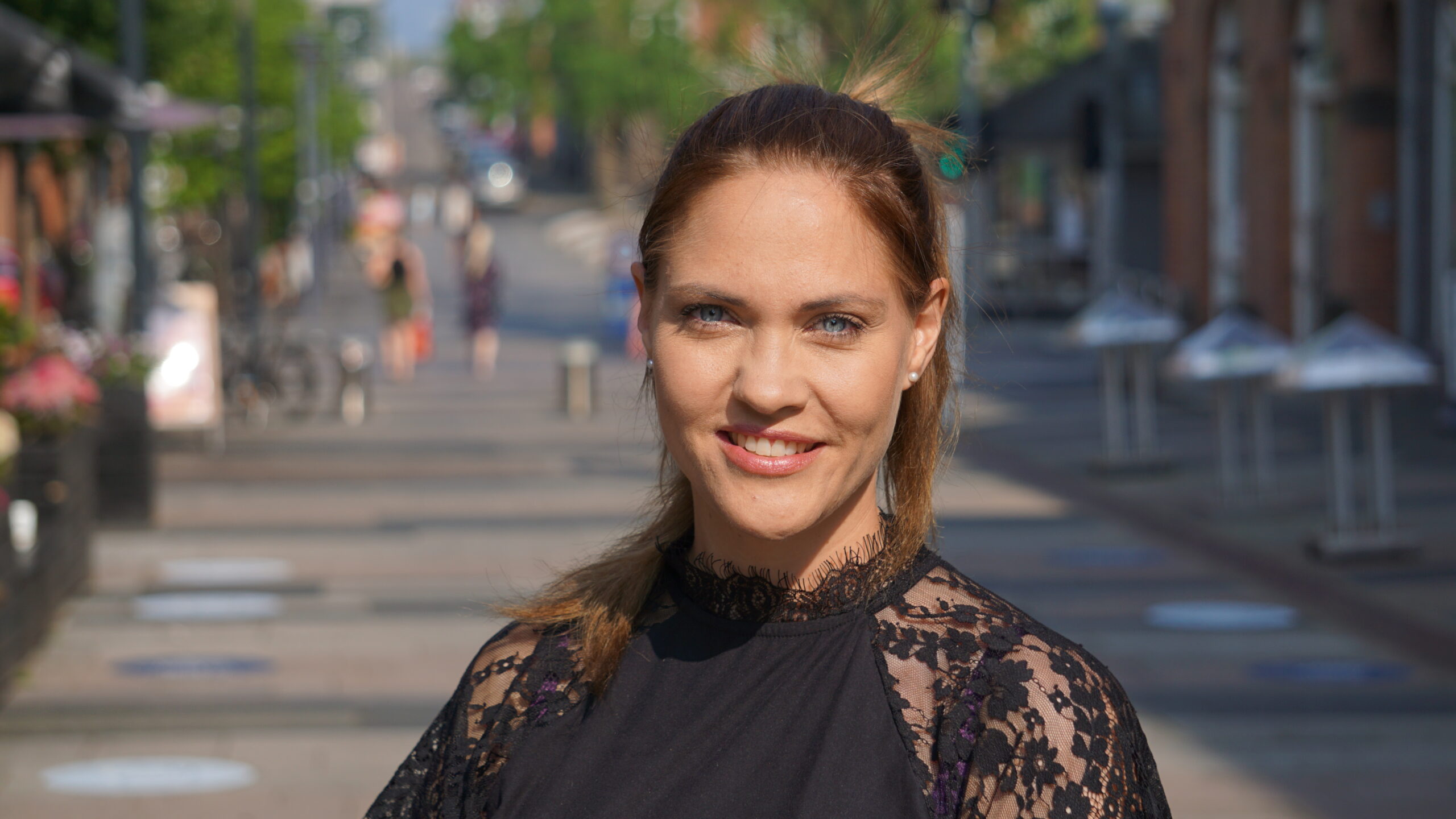 Kvinder i politik: Vibe Dyhrberg om balancen mellem arbejde, familie og politisk engagement