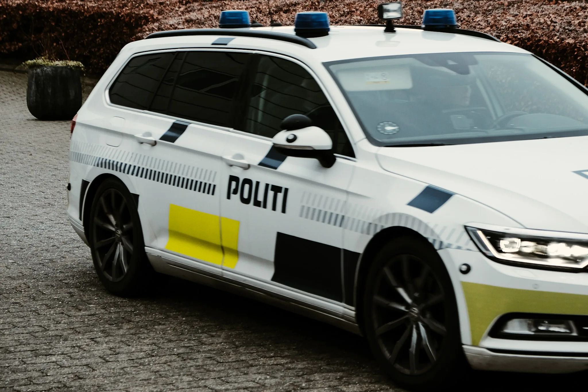 Dør sparket ind ved indbrud i lejlighed i Kolding
