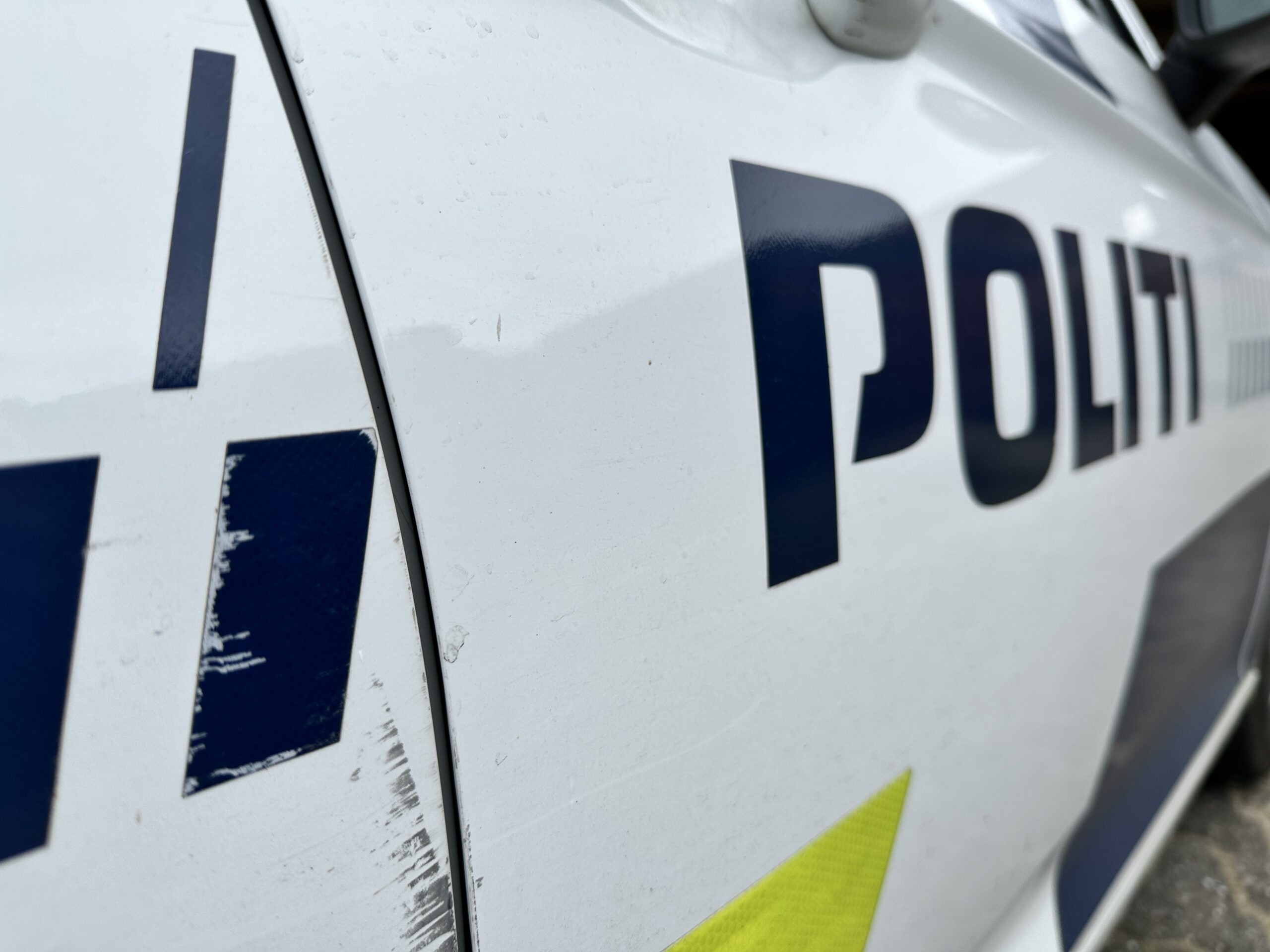 Offentligt toilet brændt ned