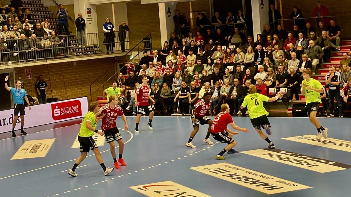 FHK blev klædt af i egen hule mod bundhold
