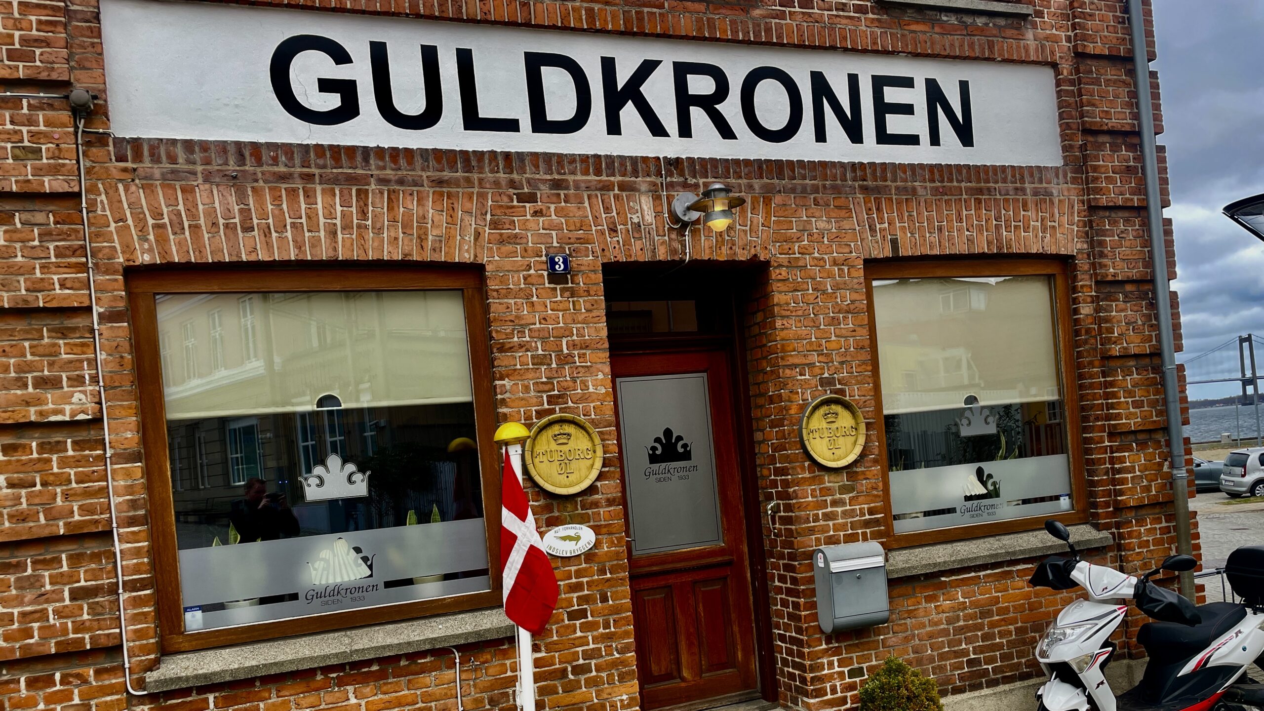 Tre sigtede efter voldsomt slagsmål ved Guldkronen i Middelfart