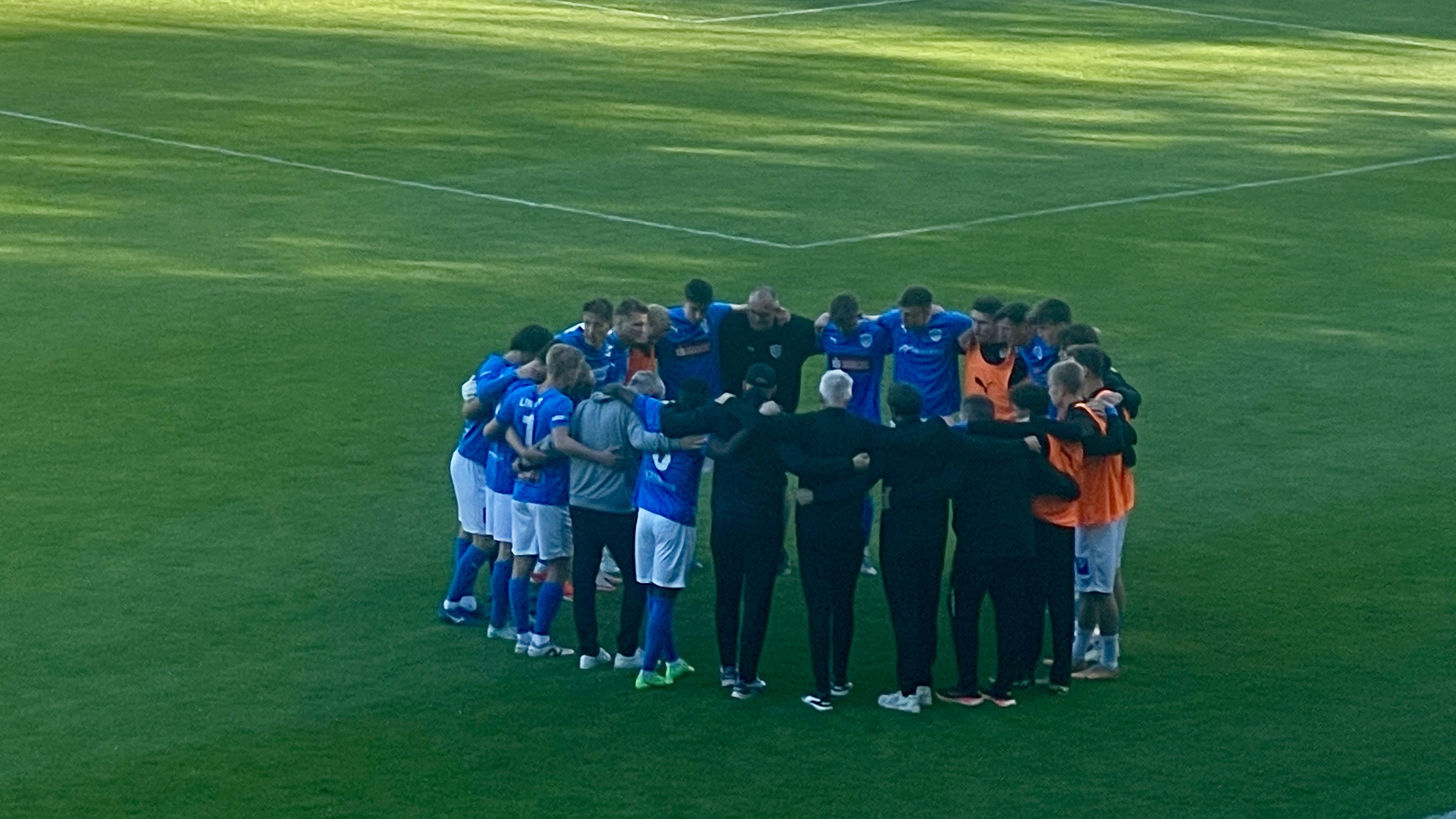 Noah Barholt fortsætter i Middelfart Boldklub – ny kontrakt på plads