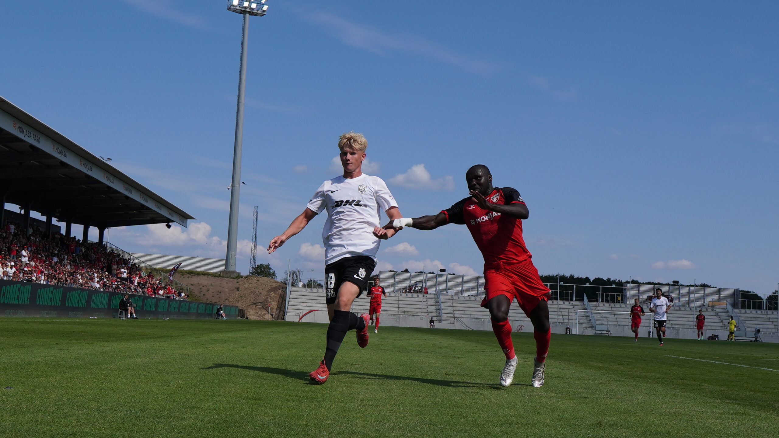 FC Fredericia klar til første udebaneeventyr – nu går fanbussen mod Silkeborg