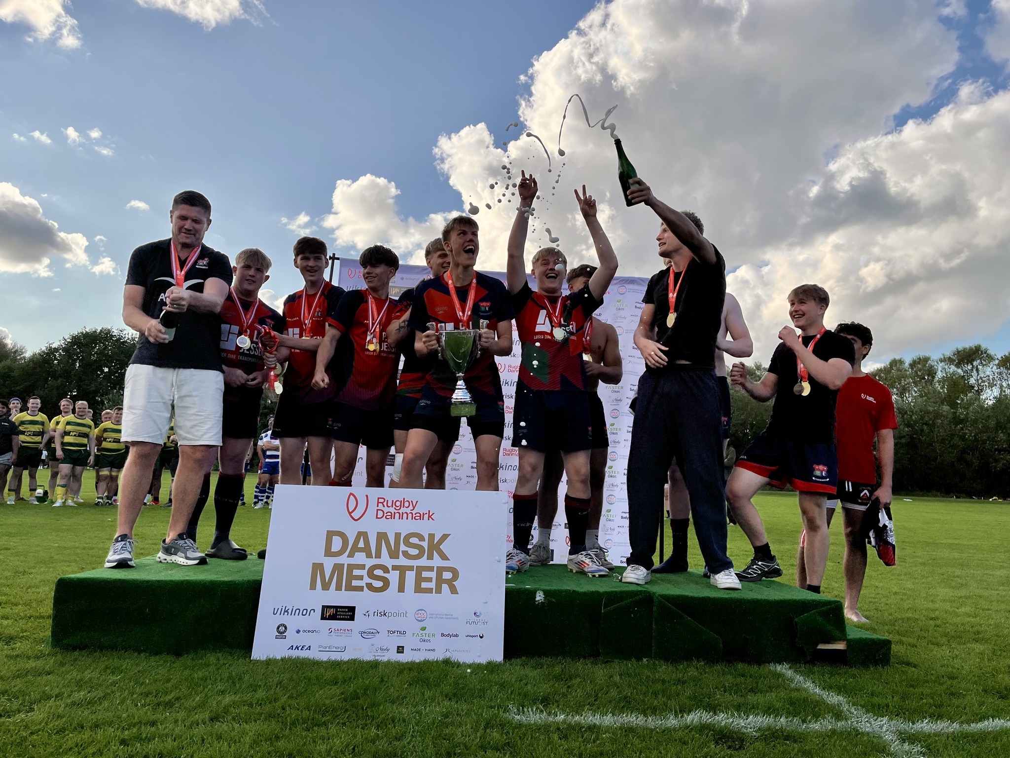 Erritsø GIF Rugby vinder historisk DM-guld og -sølv i Odense