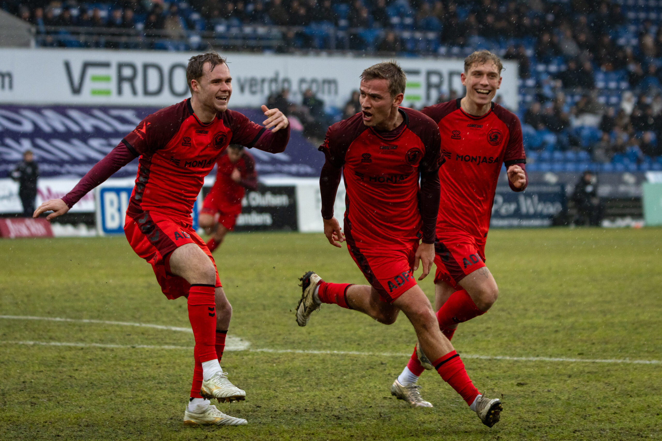 Humlebien fra Fredericia flyver stadig