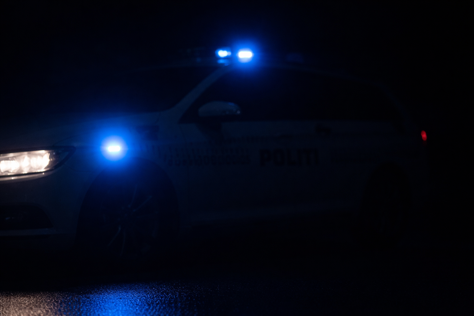 17-årig bilist flygtede efter færdselsuheld i kryds