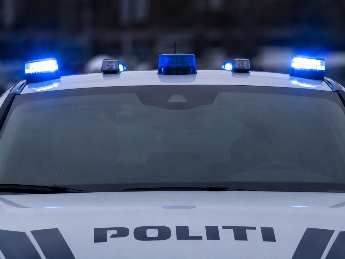 Højlydt skænderi på Axeltorv ved at udarte til slagsmål