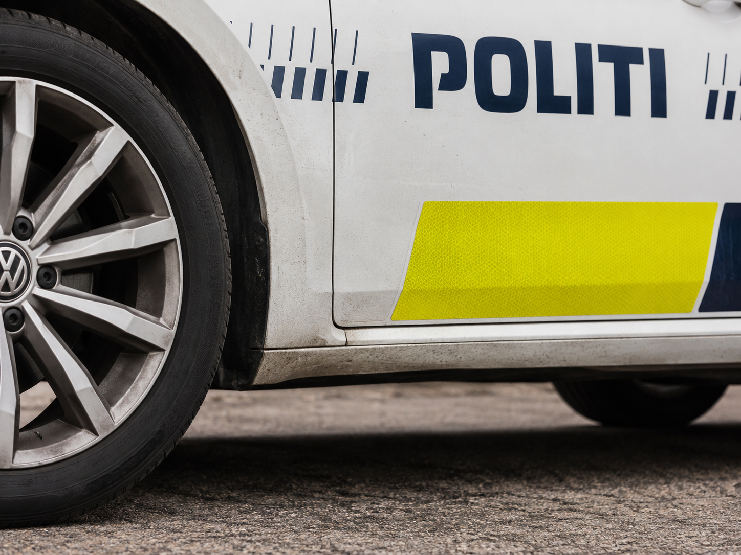 Sniffede kokain fra toiletbræt – og så viftede gæst med amfetamin